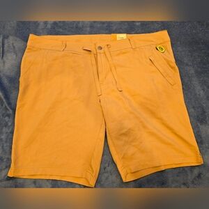 Magellan Outdoors Tan Women's Bermuda Shorts XxL
